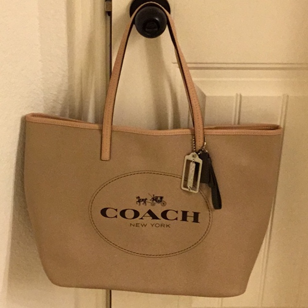SALE 💗Authentic Coach Bag